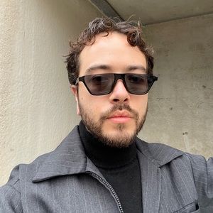 Meet your Posher, Collin